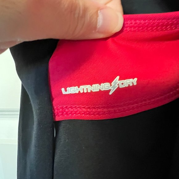 Black/Fuschia New Balance Top in Large - Picture 2 of 4